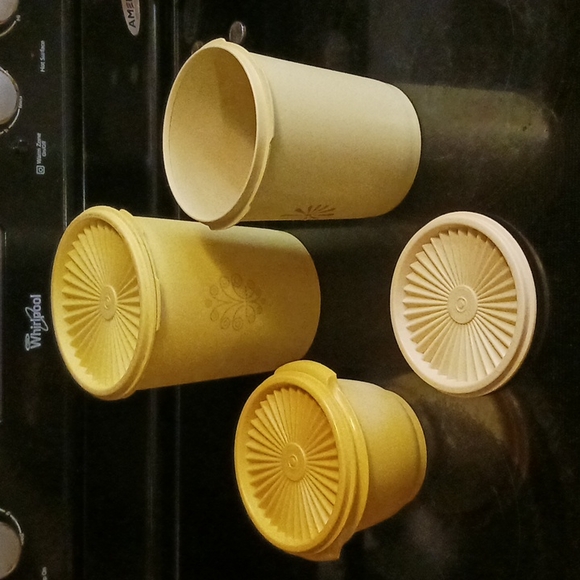 Tupperware Other - Vintage Tupperware containers